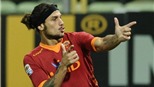 Osvaldo giúp Roma có chiến thắng đầu tiên